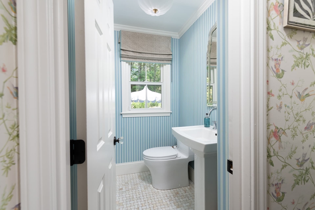 130 Hickory Road Weston, MA 02493 - Photo 18 of 42