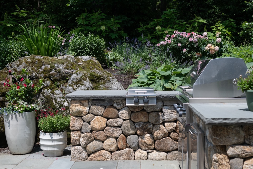 130 Hickory Road Weston, MA 02493 - Photo 32 of 42