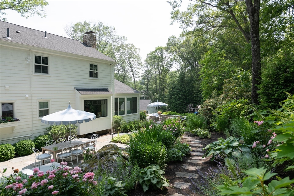 130 Hickory Road Weston, MA 02493 - Photo 34 of 42