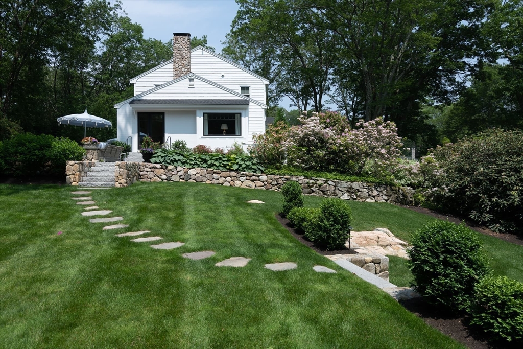 130 Hickory Road Weston, MA 02493 - Photo 36 of 42