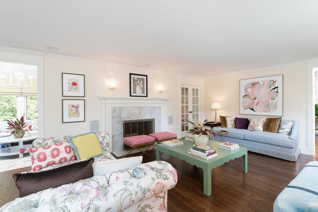 130 Hickory Road Weston, MA 02493 - Photo 6 of 42