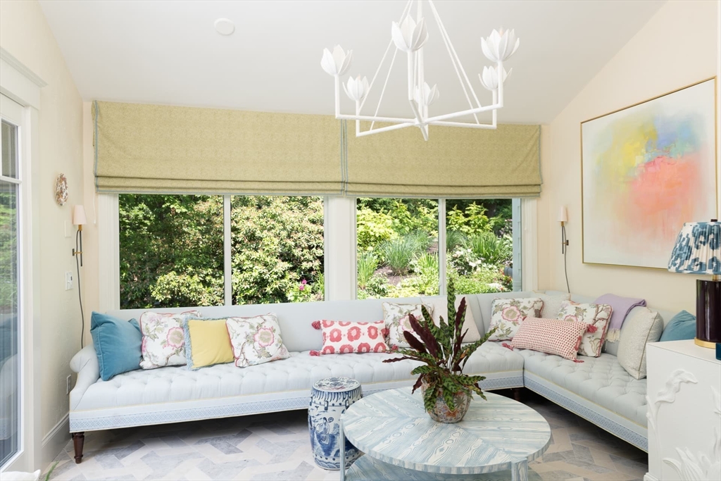 130 Hickory Road Weston, MA 02493 - Photo 8 of 42