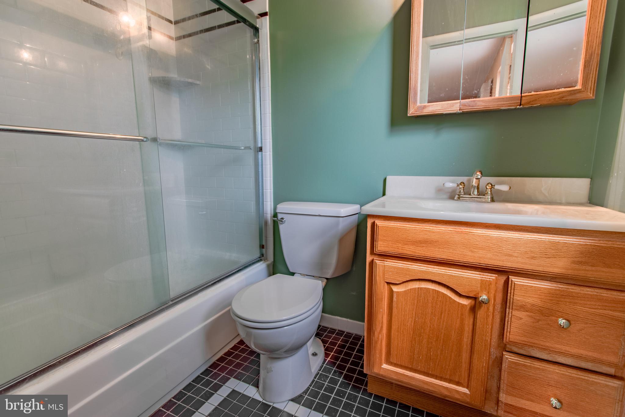 48 Llanfair Road, Unit 5 Ardmore, PA 19003 - Photo 15 of 18 Master Bathroom