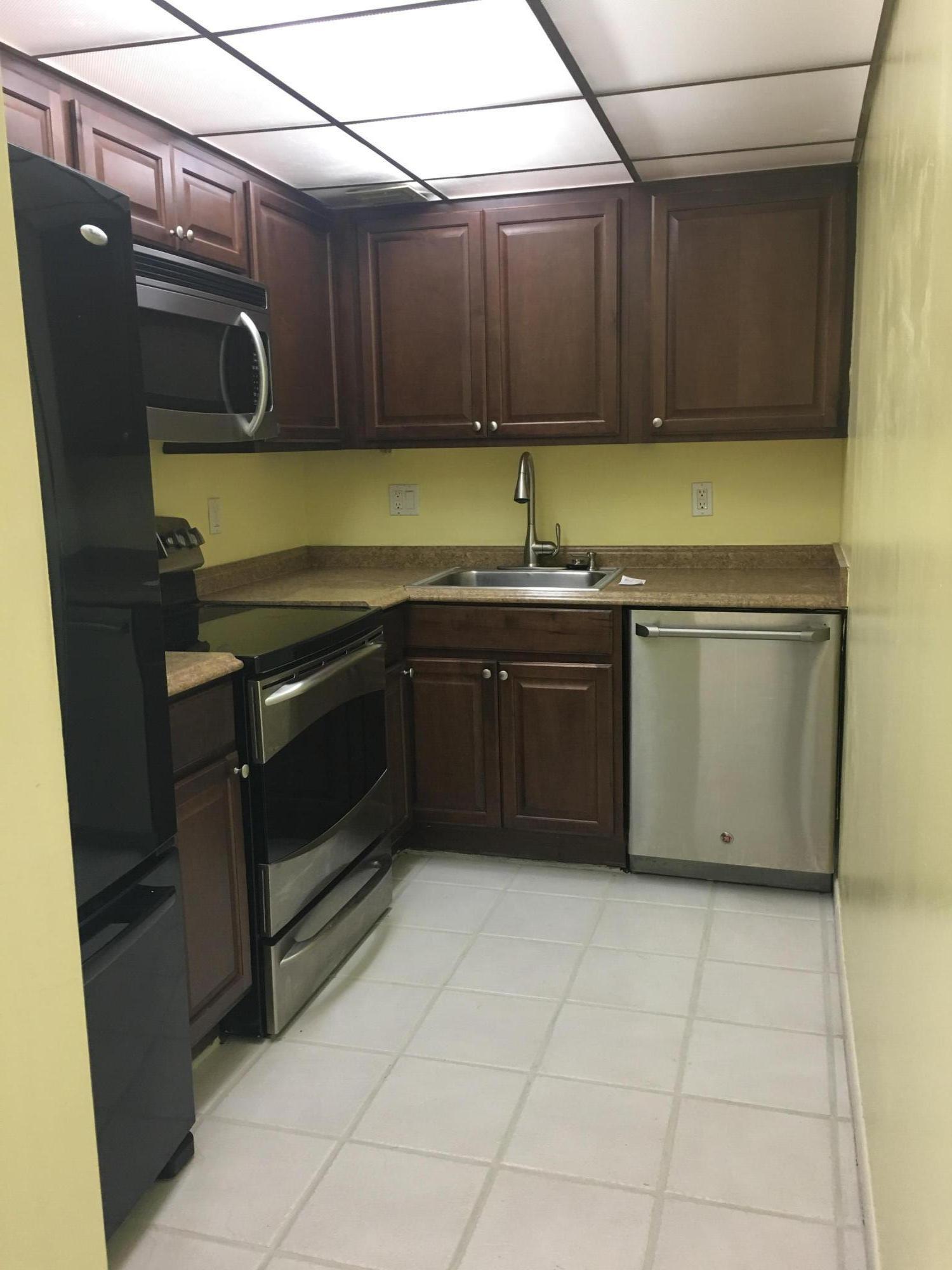 610 Northwest 13th Street, Unit 250 Boca Raton, FL 33486 - Photo 2 of 7 IMG_6576