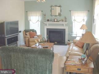 321 Aftons Circle Spring City, PA 19475 - Photo 4 of 6 Gallery Image 4