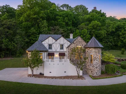 $3,290,000 | 1026 Holly Tree Gap Road, Brentwood, TN 37027