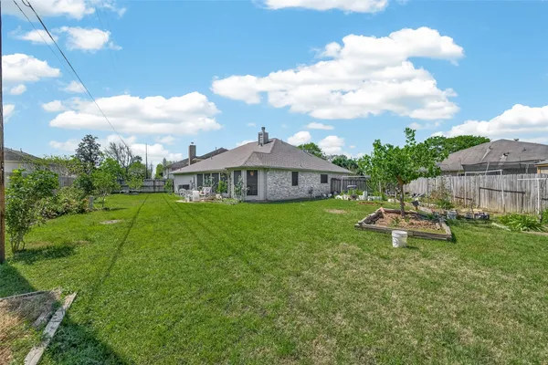 $2,500 | 8203 Paddington Pl Drive, Houston, TX 77083