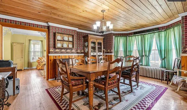 $750,000 | 41 South Avenue, Atlantic Highlands, NJ 07716