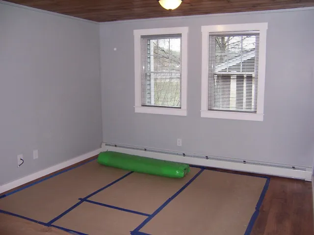 $2,600 | 501 Pleasant Street, Bristol, NH 03222