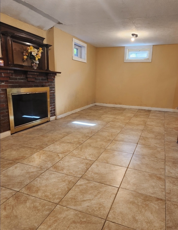 96 Brook Road Milton, MA 02186 - Photo 10 of 34