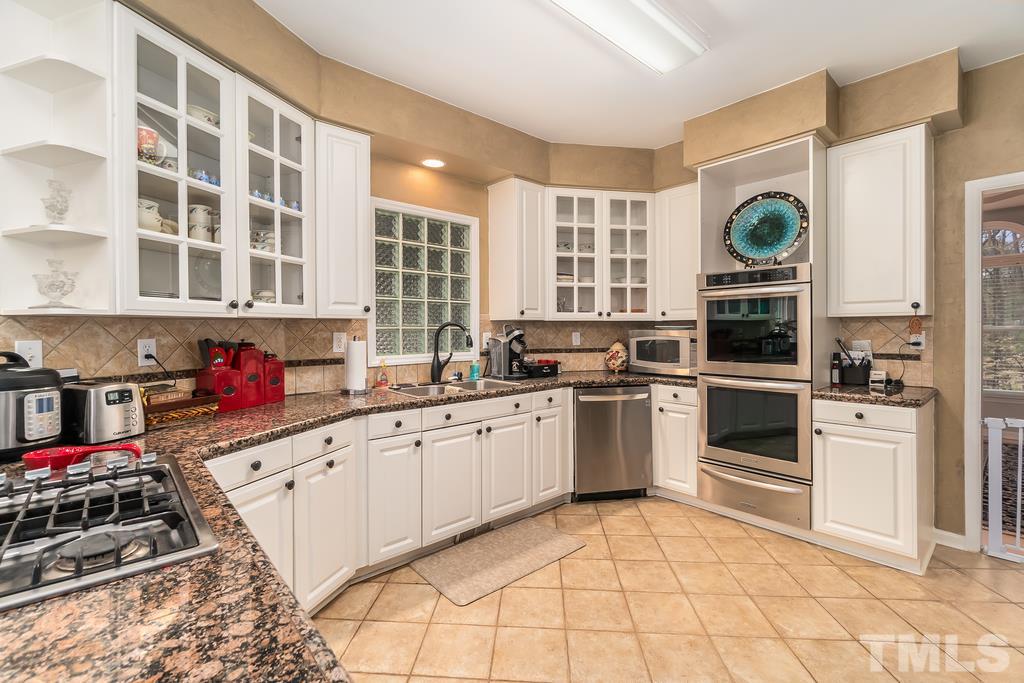 801 Bromley Way Raleigh, NC 27615 - Photo 10 of 30