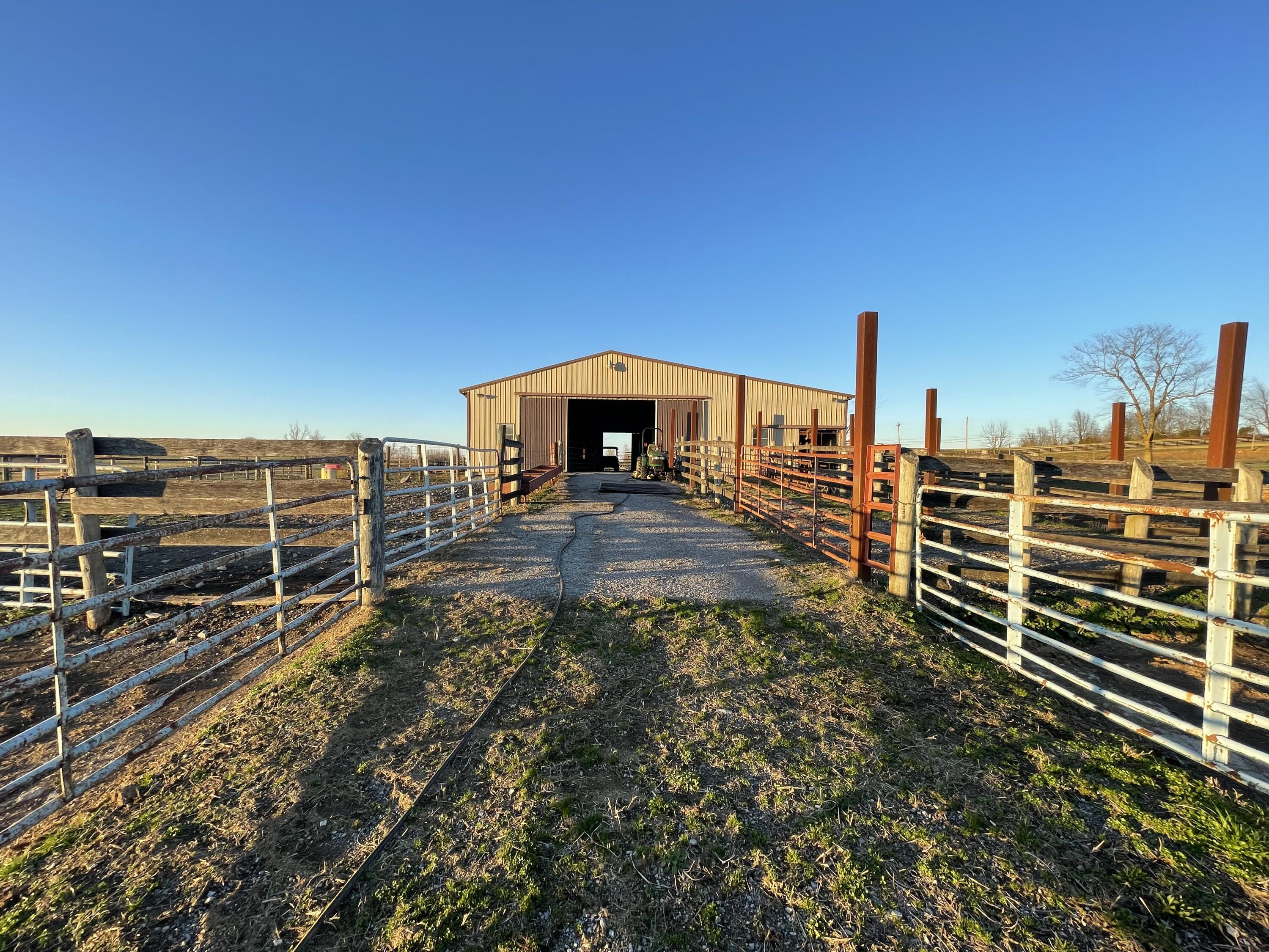 4309 Lexington Road Lancaster, KY 40444 - Photo 27 of 33 1B87B92C-48F5-4AC0-9847-55052CC2FCAA