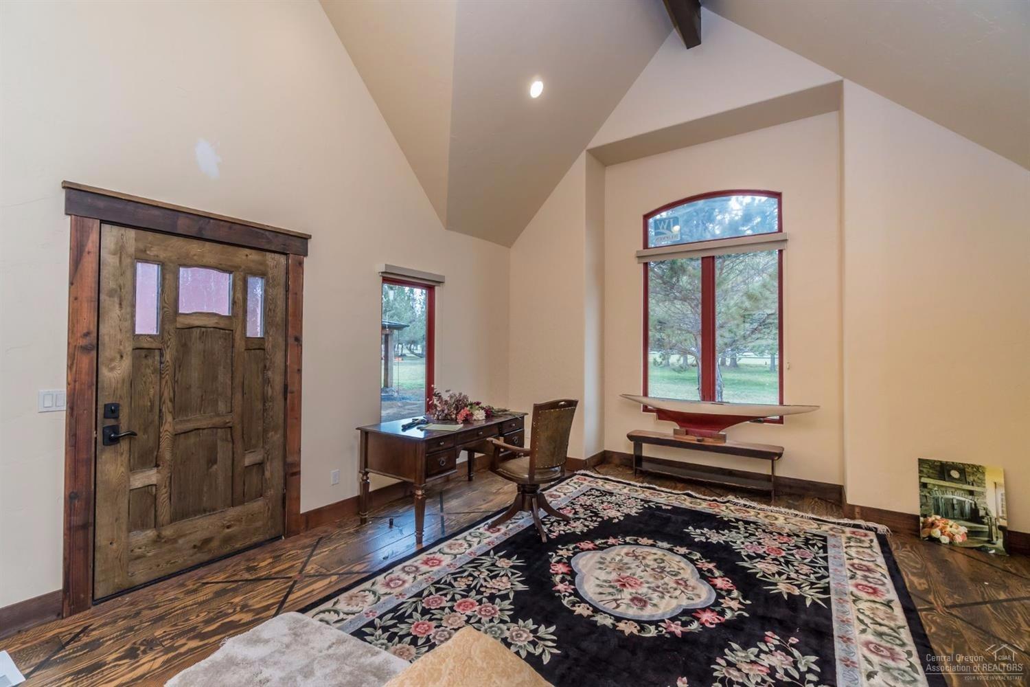 19085 Pinehurst Road Bend, OR 97703 - Photo 18 of 22 Another interior view of the Casita
