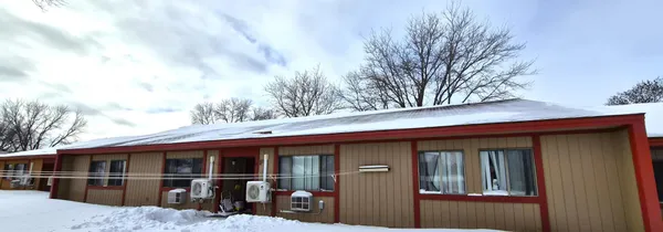 $560 | 317 South Street, Unit D01, Paynesville, MN 56362