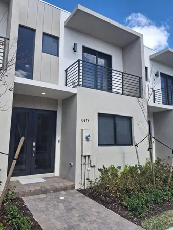 $3,750 | 13875 Southwest 261st Terrace, Homestead, FL 33032