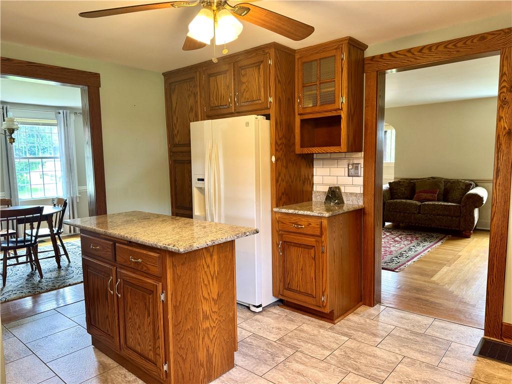 268 Holyoke Road Butler, PA 16001 - Photo 7 of 43