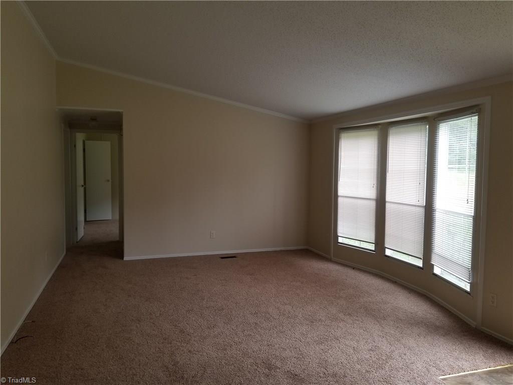 2164 Mountain View Road King, NC 27021 - Photo 14 of 18
