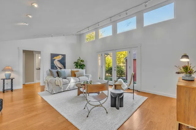 $1,695,000 | 180 Trinity Road, Glen Ellen, CA 95442