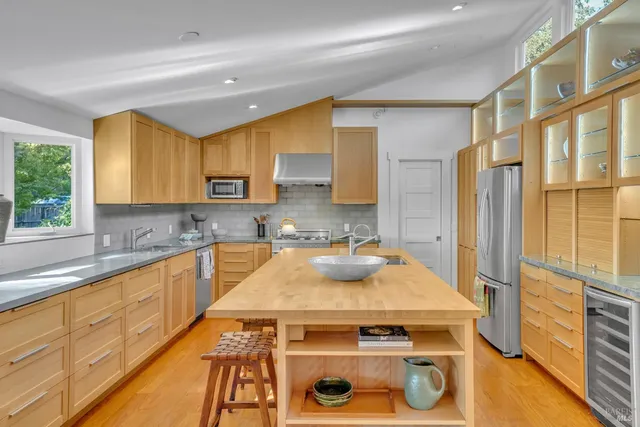 $1,695,000 | 180 Trinity Road, Glen Ellen, CA 95442