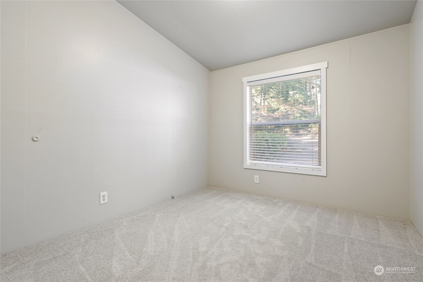 565 Southwest Dogwood Road Port Orchard, WA 98367 - Photo 28 of 38 Gallery Image 28