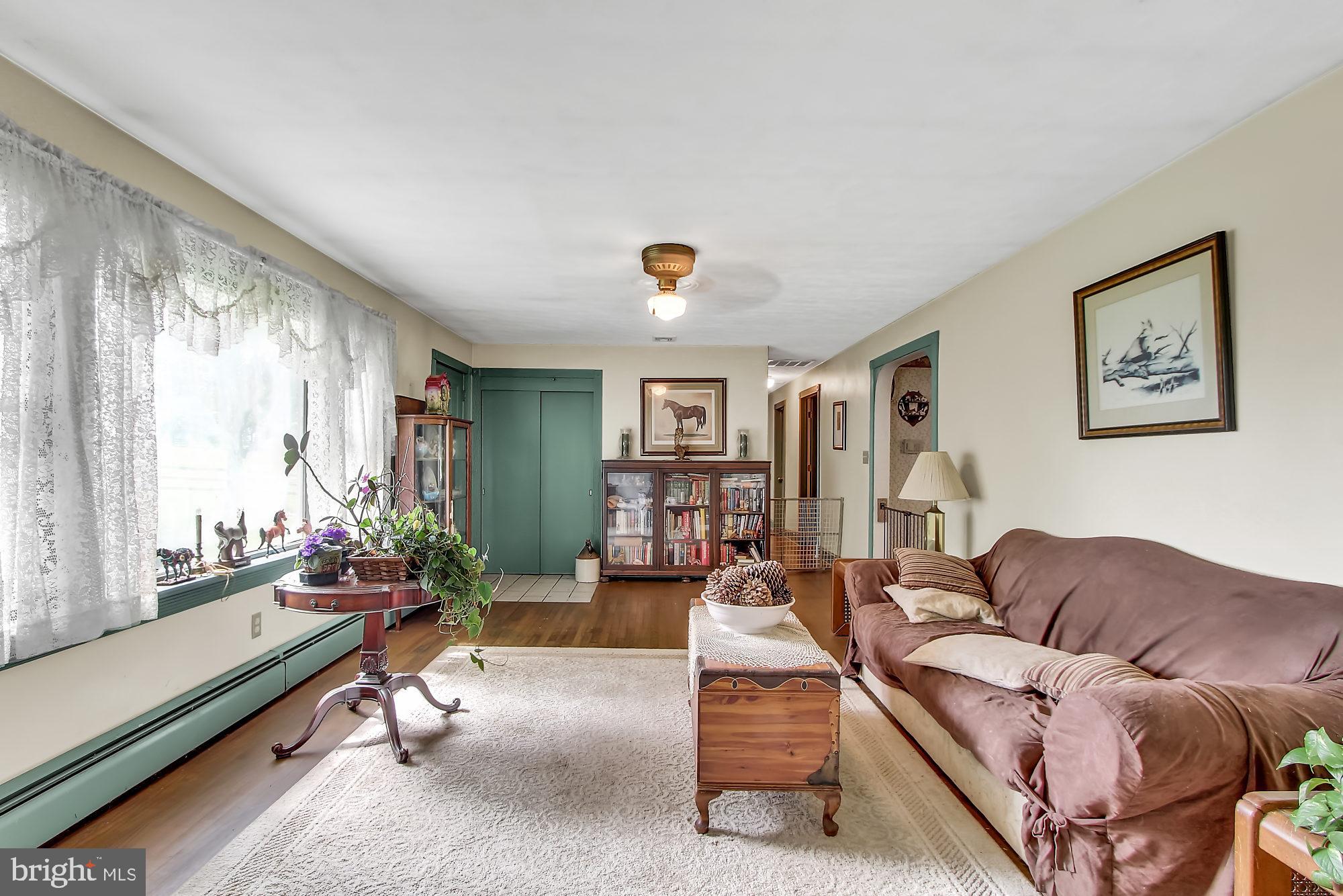 14950 Clark Road Stewartstown, PA 17363 - Photo 2 of 32 Living Room