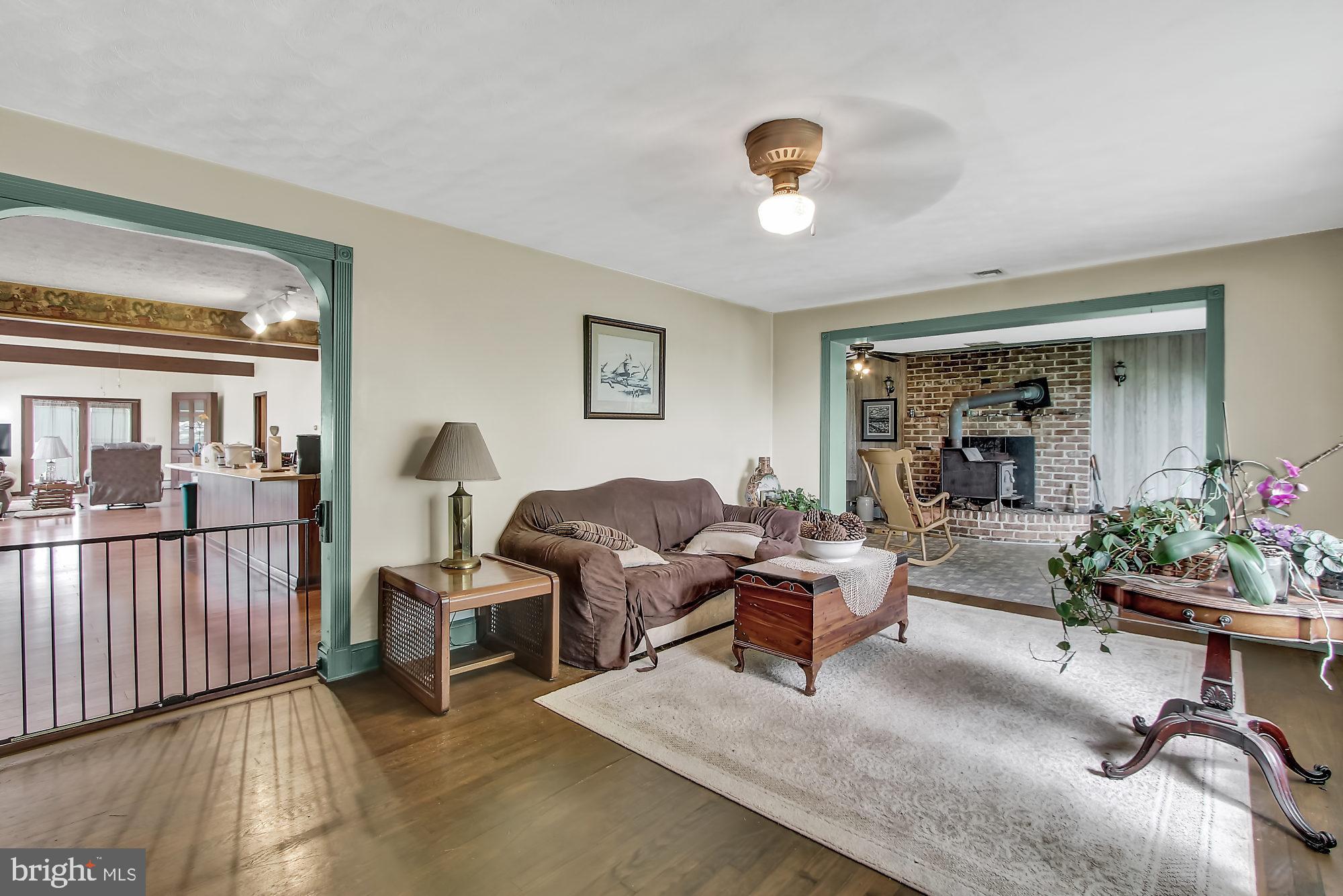 14950 Clark Road Stewartstown, PA 17363 - Photo 3 of 32 Living Room