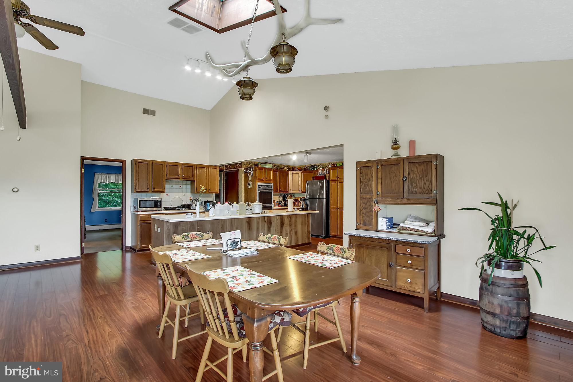14950 Clark Road Stewartstown, PA 17363 - Photo 7 of 32 Dining Area