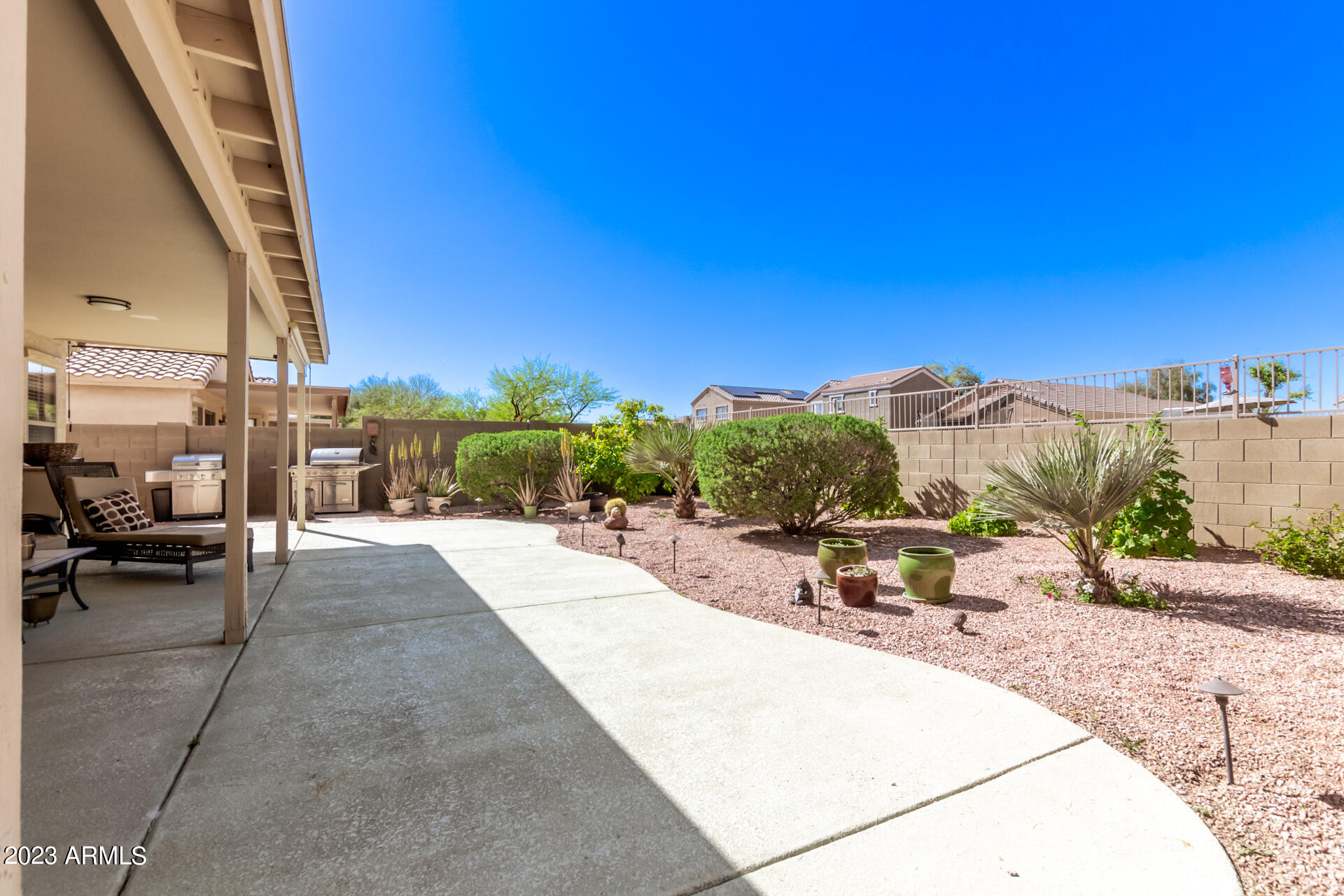 17564 West Calavar Road Surprise, AZ 85388 - Photo 27 of 31 0027-26 - Calavar
