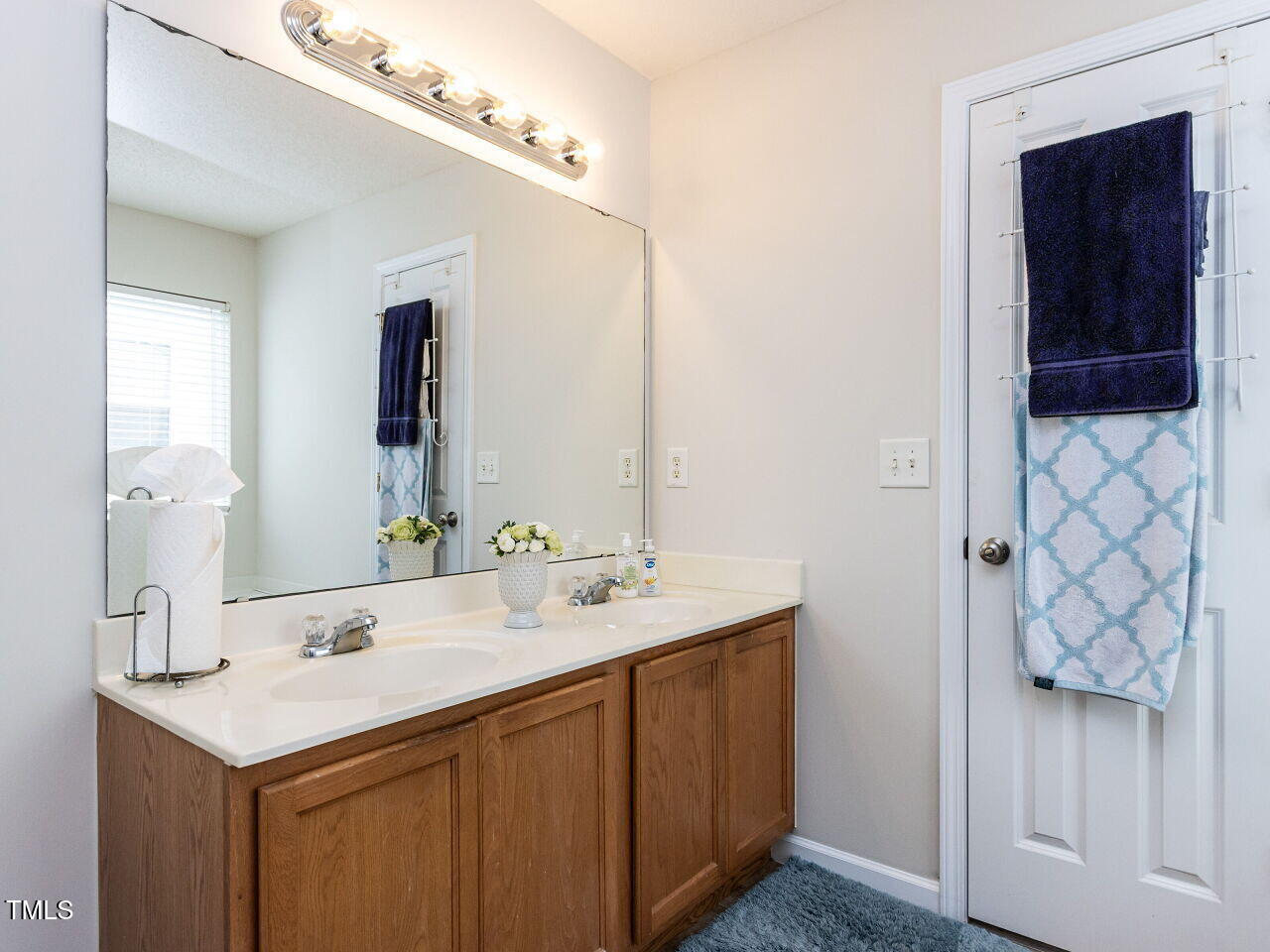 4234 Offshore Drive Raleigh, NC 27610 - Photo 19 of 31 020-1280x960-primary-bathroom