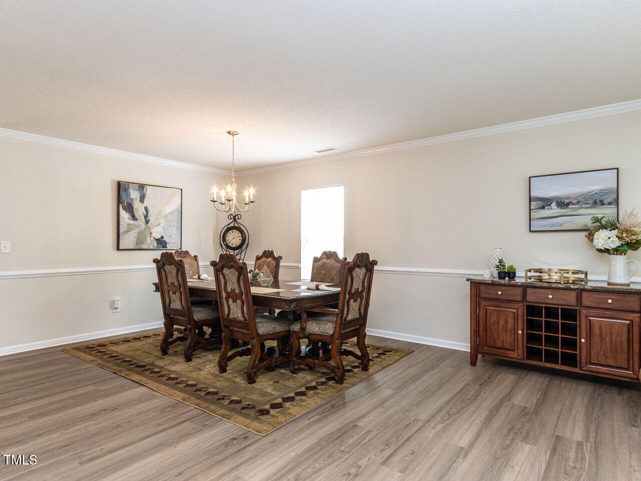 4234 Offshore Drive Raleigh, NC 27610 - Photo 5 of 31 006-1280x960-living-space