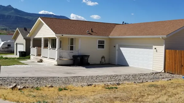 $2,200 | 105 Creek Street, Parachute, CO 81635