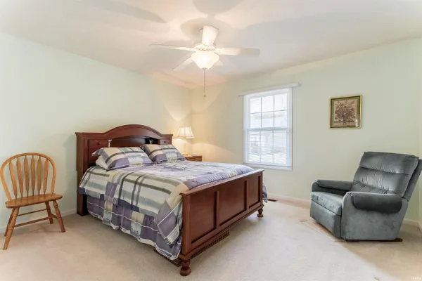 $475,000 | 10940 Ridgeview Drive, Evansville, IN 47712