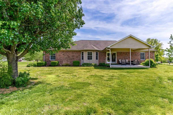 $475,000 | 10940 Ridgeview Drive, Evansville, IN 47712