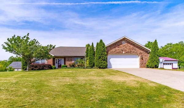 $475,000 | 10940 Ridgeview Drive, Evansville, IN 47712