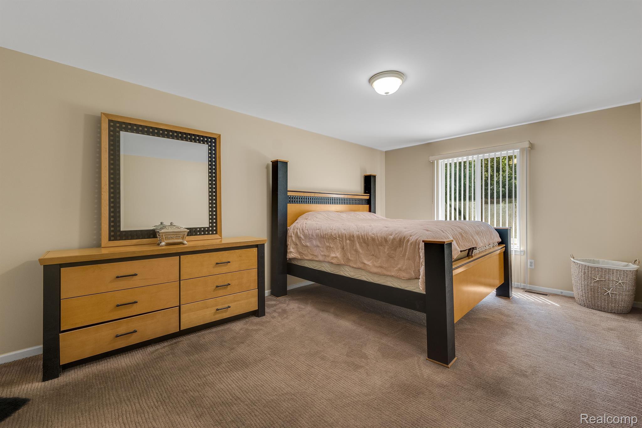 5602 Bedell Road Sterling Heights, MI 48310 - Photo 16 of 32 Gallery Image 16