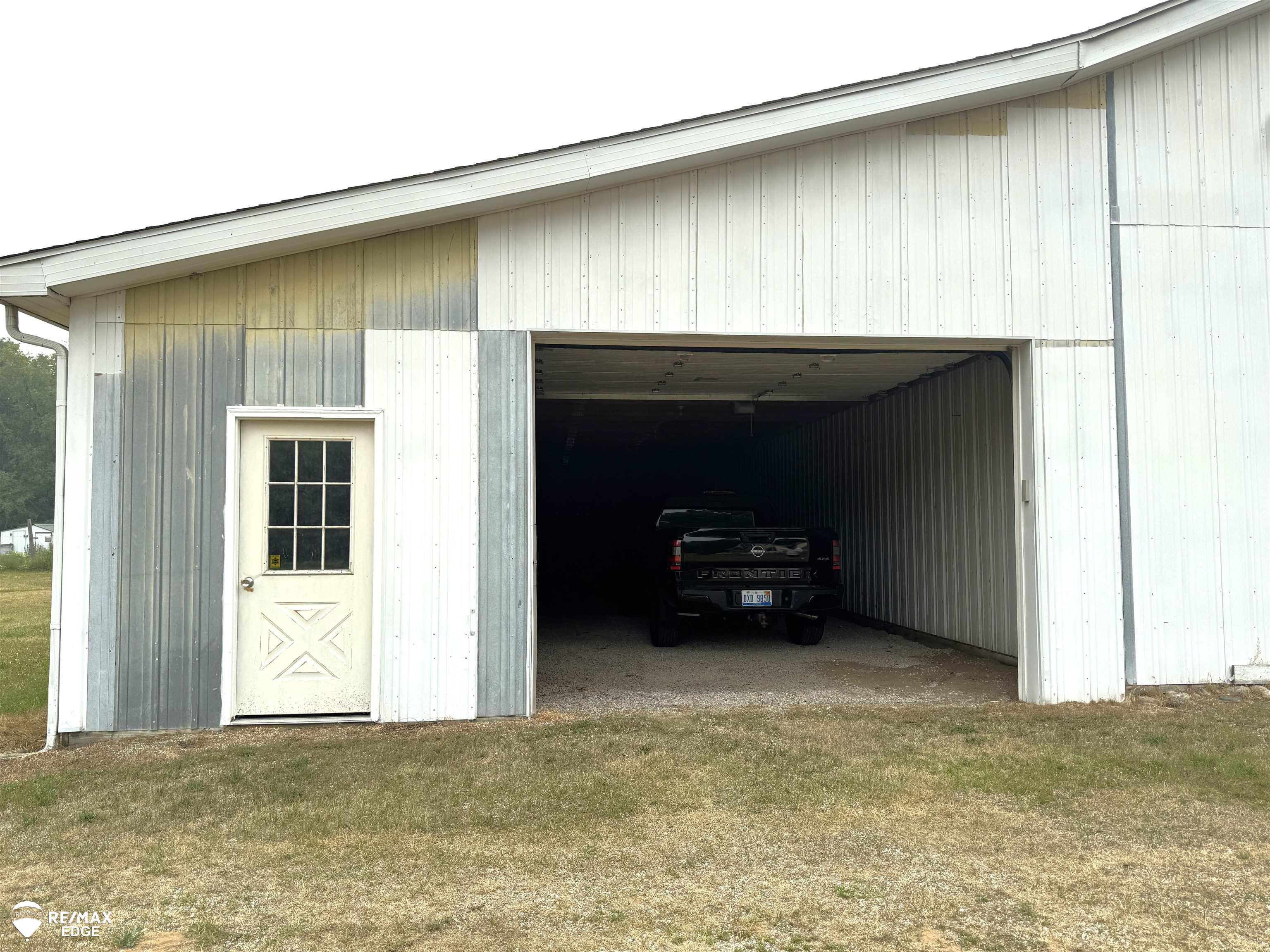 8331 East Coldwater Road Davison, MI 48423 - Photo 10 of 43