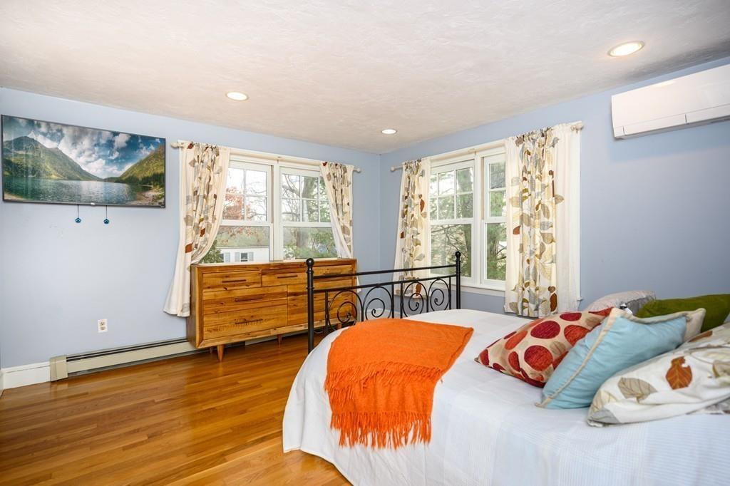 1404 Walnut Street Newton, MA 02461 - Photo 8 of 15