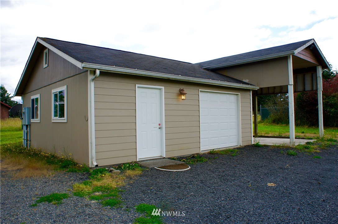 356 Yates Road Chehalis, WA 98532 - Photo 20 of 21 a front view of a house with garden