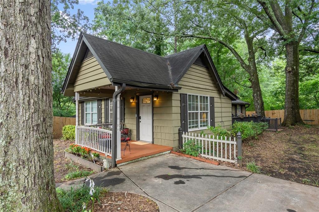 778 McLendon Drive Scottdale, GA 30079 - Photo 2 of 19