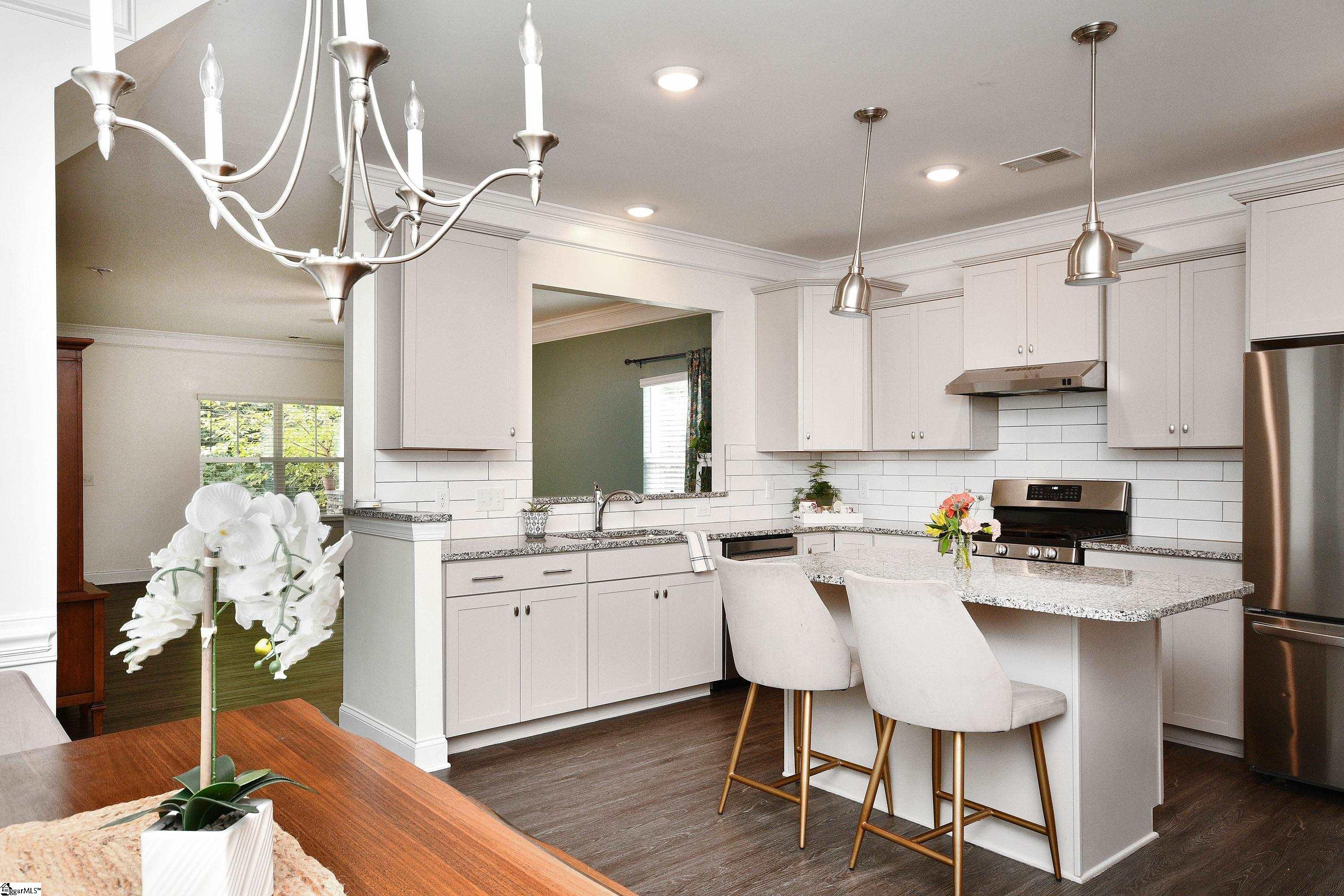 340 Arnold Mill Road Simpsonville, SC 29680 - Photo 5 of 27 Gallery Image 5