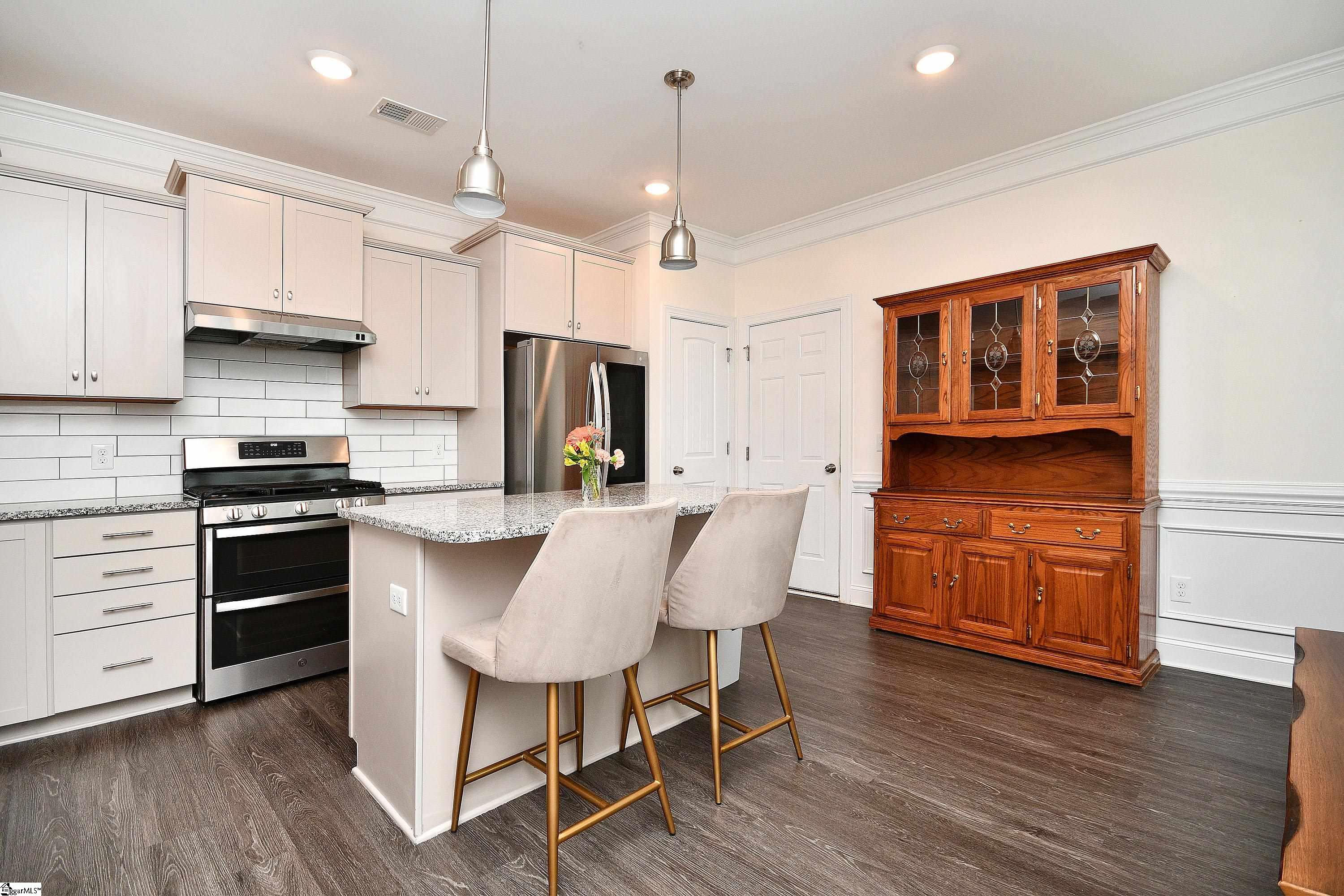 340 Arnold Mill Road Simpsonville, SC 29680 - Photo 6 of 27 Gallery Image 6