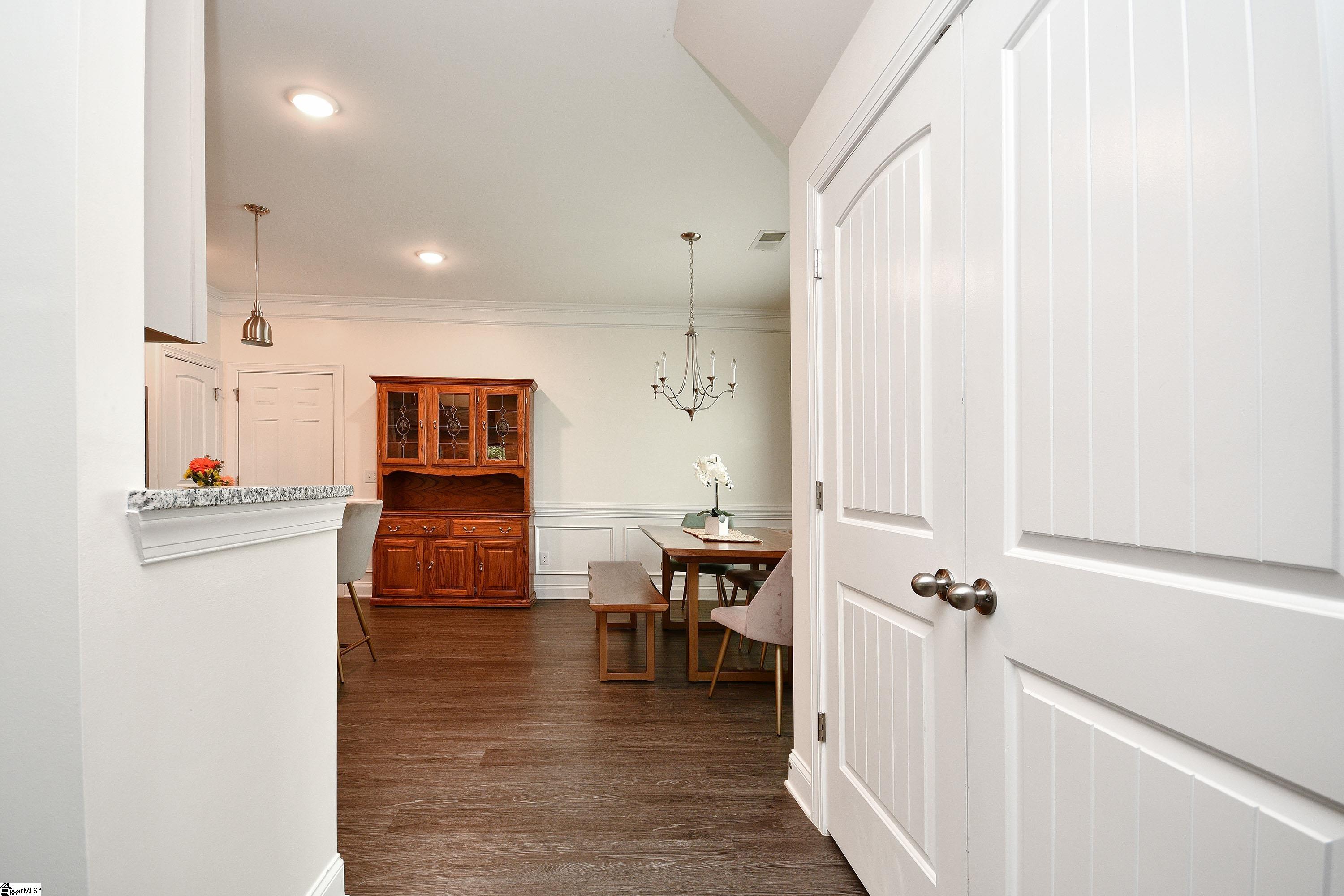 340 Arnold Mill Road Simpsonville, SC 29680 - Photo 8 of 27 Gallery Image 8