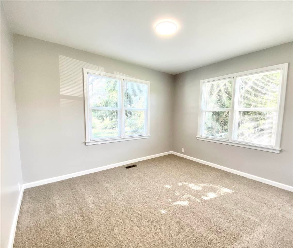 1303 Locust Street Perry, OK 73077 - Photo 14 of 20 Gallery Image 14