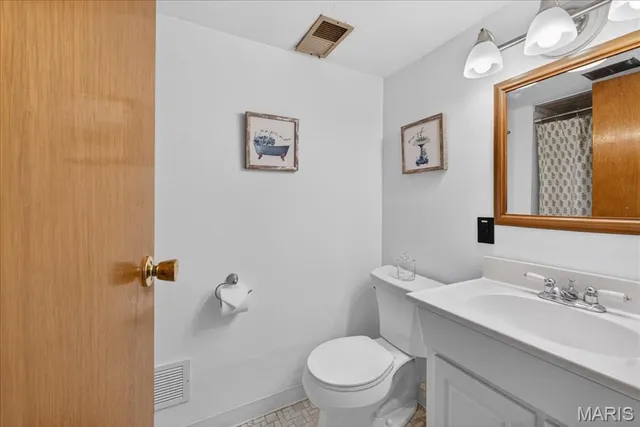 $239,900 | 1215 Kostka Lane, Florissant, MO 63031