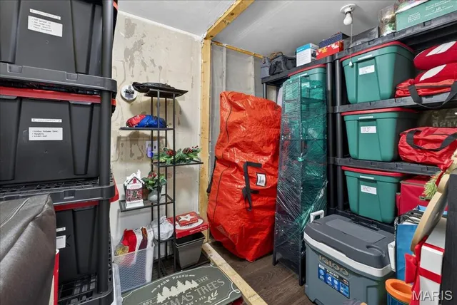 $239,900 | 1215 Kostka Lane, Florissant, MO 63031