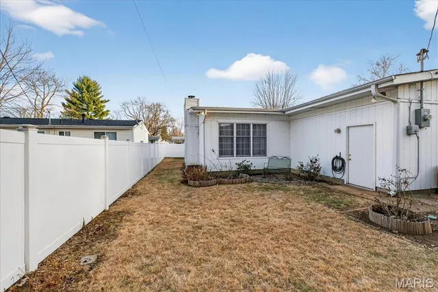 $239,900 | 1215 Kostka Lane, Florissant, MO 63031