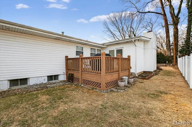 $239,900 | 1215 Kostka Lane, Florissant, MO 63031