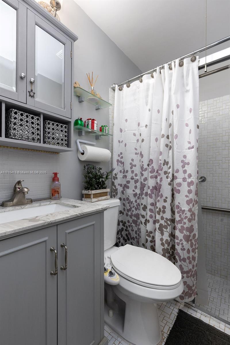 137 Fox Road, Unit 345 Hollywood, FL 33024 - Photo 13 of 19 Gallery Image 13