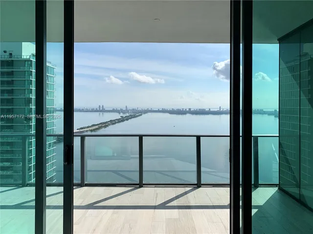 $9,200 | 480 Northeast 31st Street, Unit 4507, Miami, FL 33137