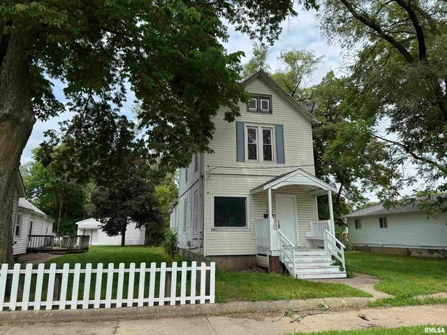 $55,000 | 1009 West Smith Street, Peoria, IL 61605